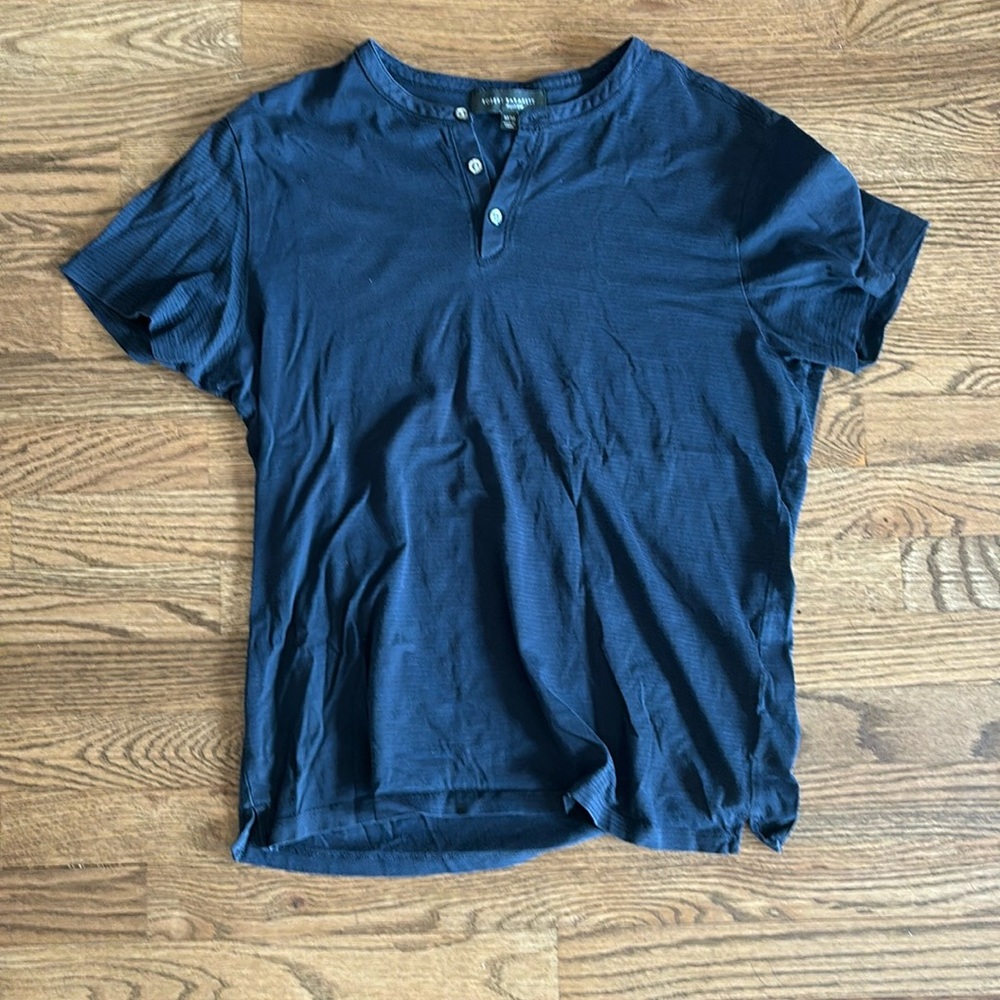 Robert Barakett size M men’s t shirt